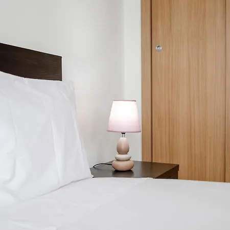 Arrifes Place * Ponta Delgada